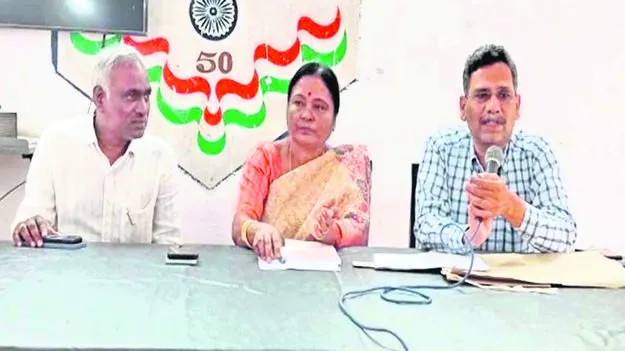 OFFICER: పనితీరు మార్చుకోండి