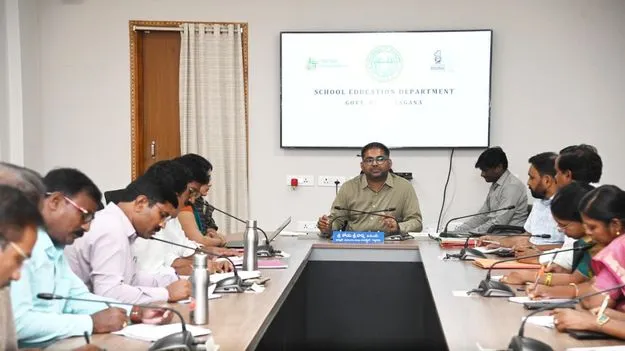  పాఠశాలల్లో విద్యార్థుల సంఖ్య పెంచాలి