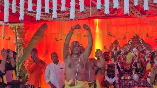 కల్యాణం.. కమనీయం...