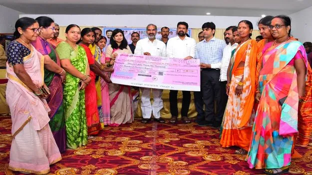 మహిళల ఆర్థిక అభివృద్ధే ధ్యేయంగా పథకాలు 