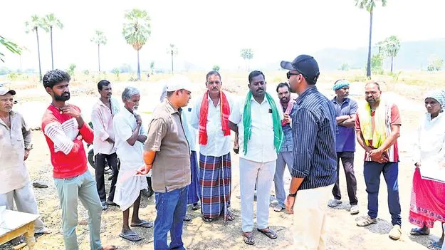 ధాన్యాన్ని మిల్లులకు తరలించాలి