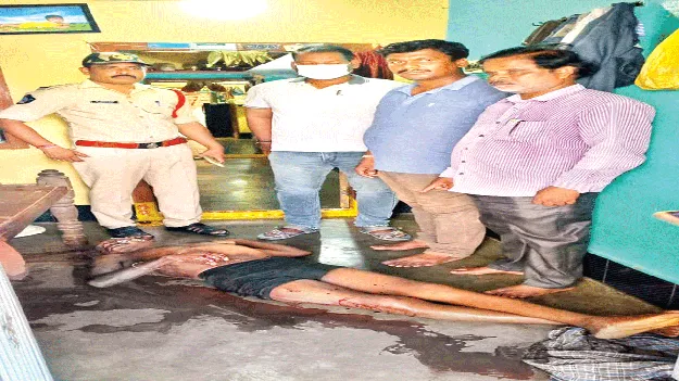 కన్నతండ్రిని కడతేర్చాడు