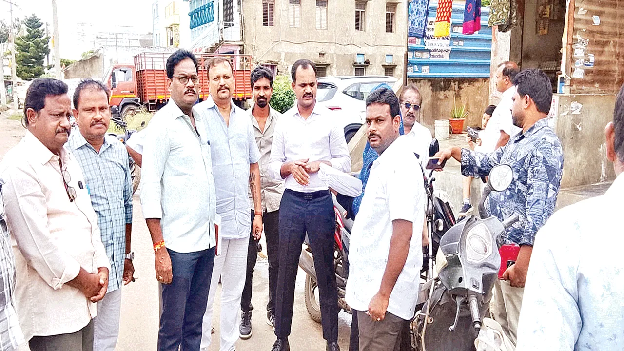 ఓటర్ల జాబితాలో తప్పులు దొర్లితే చర్యలు