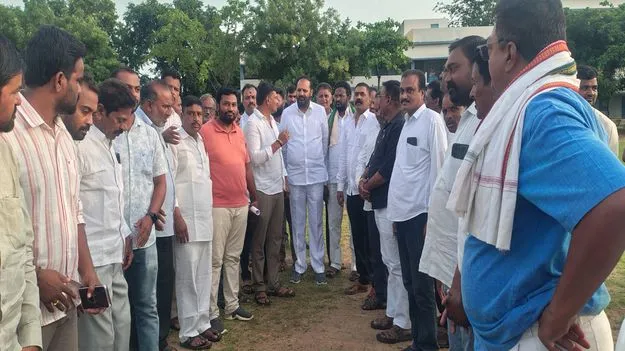 17న సుల్తానాబాద్‌లో మంత్రుల పర్యటన