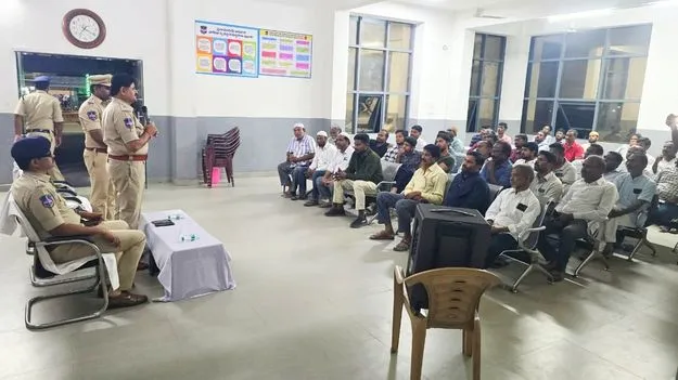 చట్టాన్ని ఎవరూ చేతుల్లోకి తీసుకోవద్దు 