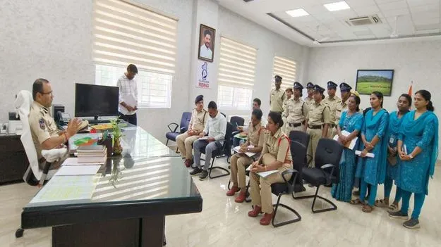 మహిళల రక్షణే షీటీం ధ్యేయం 
