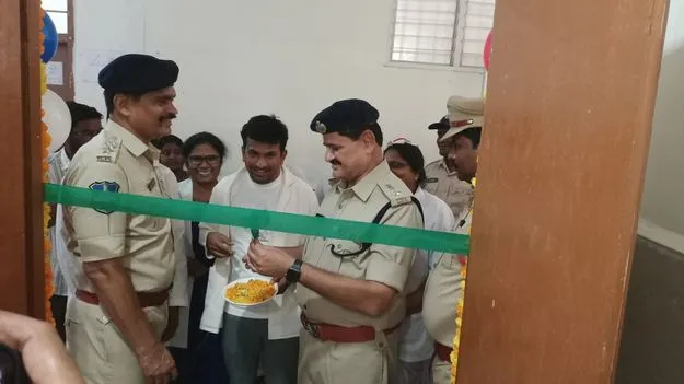 యువత మత్తు పదార్థాలకు దూరంగా ఉండాలి