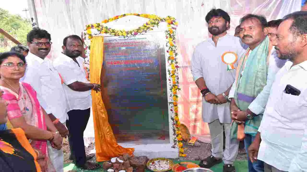 చెరువుల పునరుద్ధరణతో భూగర్భ జలాలు పెంపు