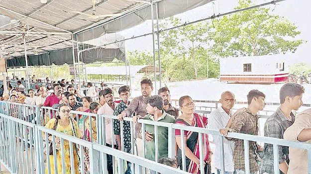 మార్మోగిన గోవింద నామస్మరణ 