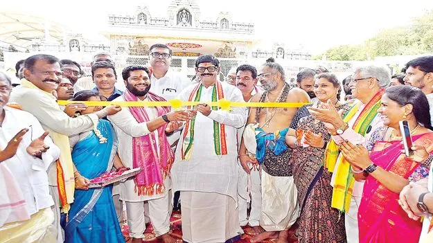 ఆలయాల అభివృద్ధికి కట్టుబడి ఉన్నాం..