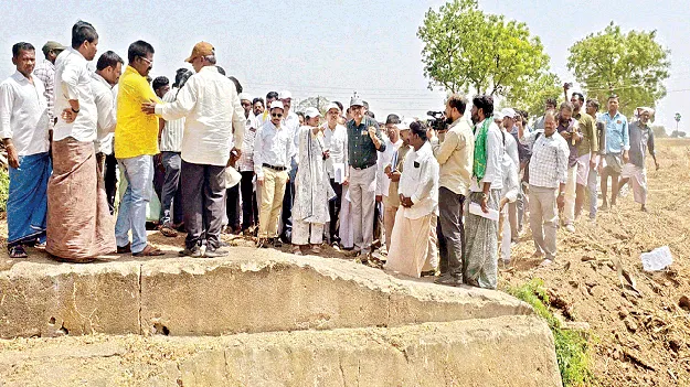 ప్రతి నీటి బొట్టునూ ఒడిసి పట్టాలి