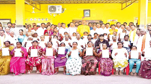   సీఎంఆర్‌ఎఫ్‌తో బాధితులకు భరోసా: మంత్రి  
