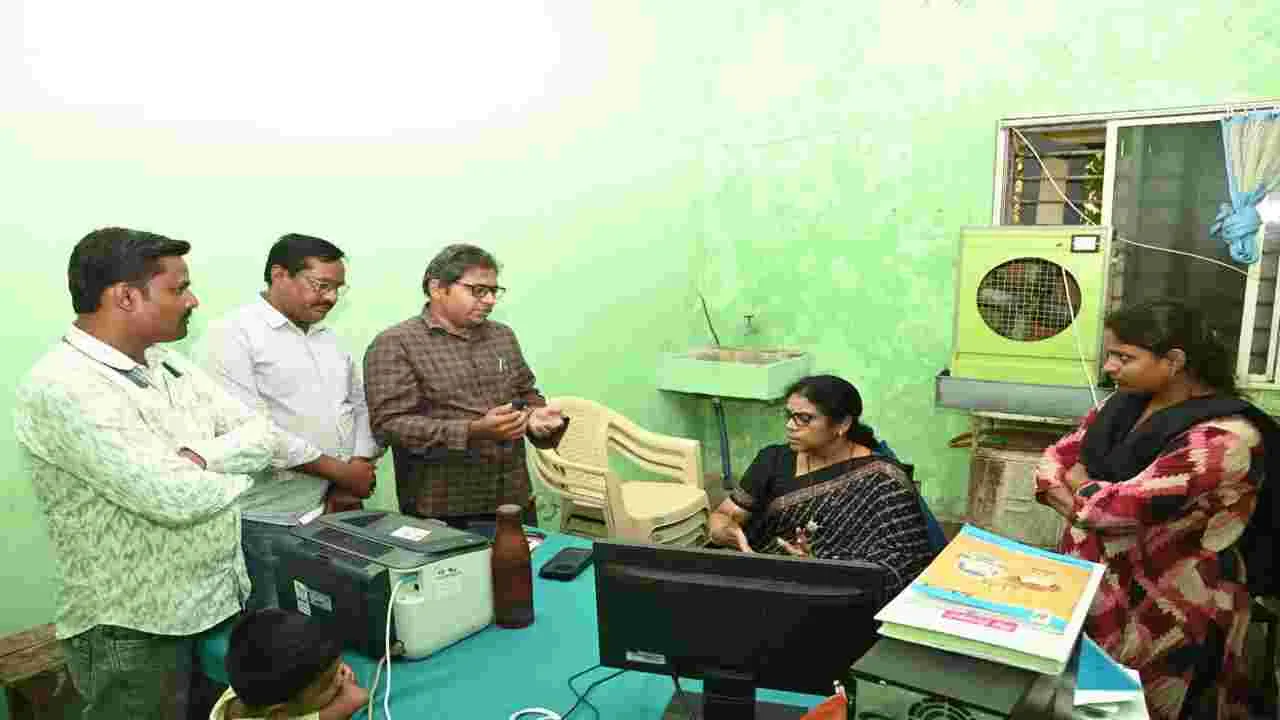 kumaram bheem asifabad- ప్రజలకు మెరుగైన వైద్య సేవలు అందించాలి