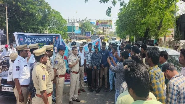 రహదారి భద్రతపై అవగాహన  