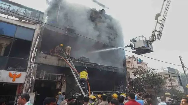 లక్నో విషాదం...!