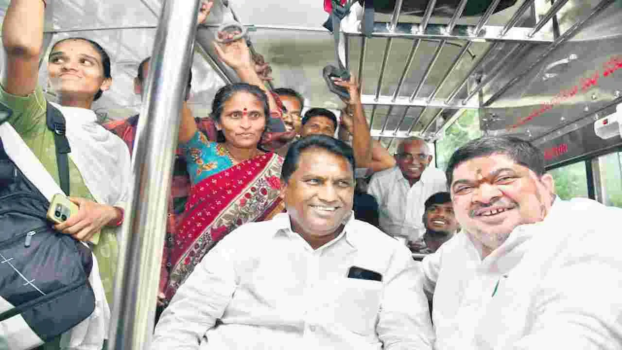 మహిళలను ఆర్టీసీ బస్సులకు యజమానులను చేశాం...