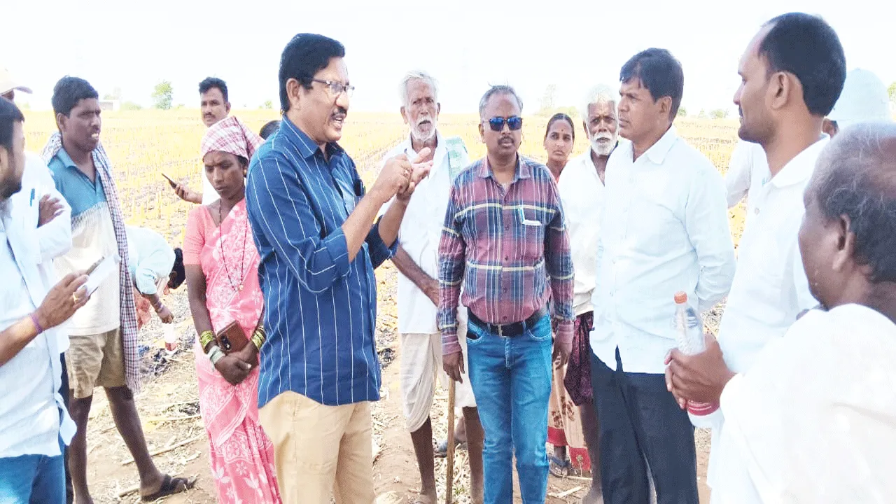 లక్ష్యం మేరకు పనులు పూర్తి చేయాలి