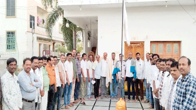 ఉపాధ్యాయ సమస్యల పరిష్కారానికి కృషి 