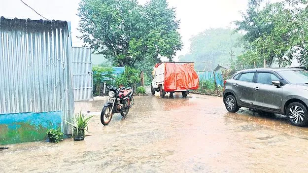 మన్యంలో విభిన్న వాతావరణం