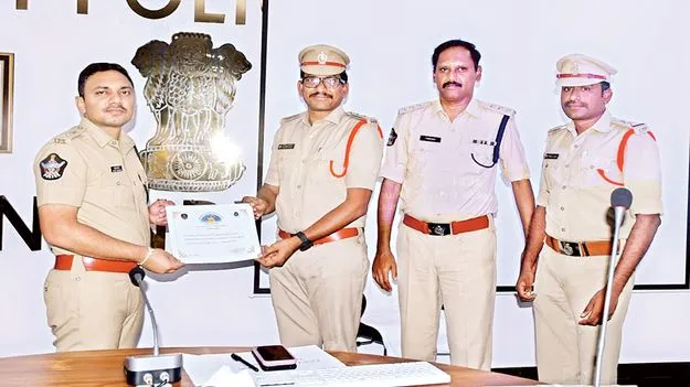 శాంతిభద్రతల పరిరక్షణలో రాజీ వద్దు