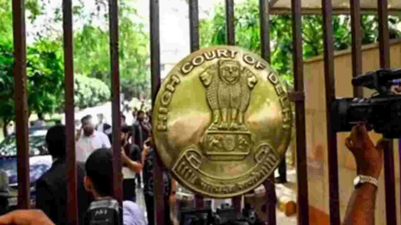 నచ్చిన స్కూల్లోనే సీటు కావాలనడం విద్యా హక్కు కిందకు రాదు ఢిల్లీ హైకోర్టు