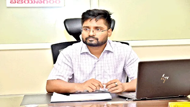 అధిక ధరకు ఎరువులు విక్రయిస్తే కఠిన చర్యలు 