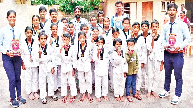 తైక్వాండోలో బొబ్బిలి విద్యార్థుల సత్తా
