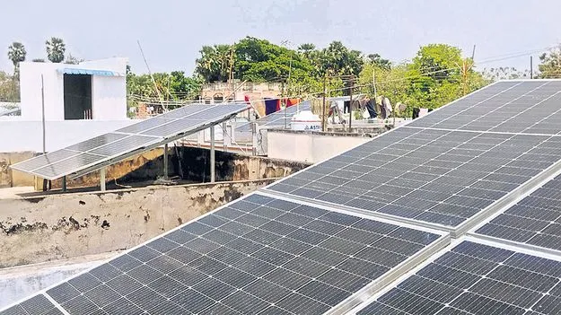 ఎస్సీ, ఎస్టీ ఆవాసాలపై సౌర వెలుగులు