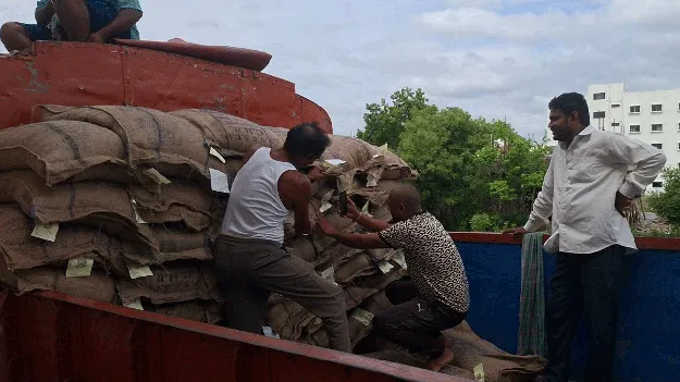 గన్నీ బ్యాగులపై క్యూఆర్‌ కోడ్‌ 