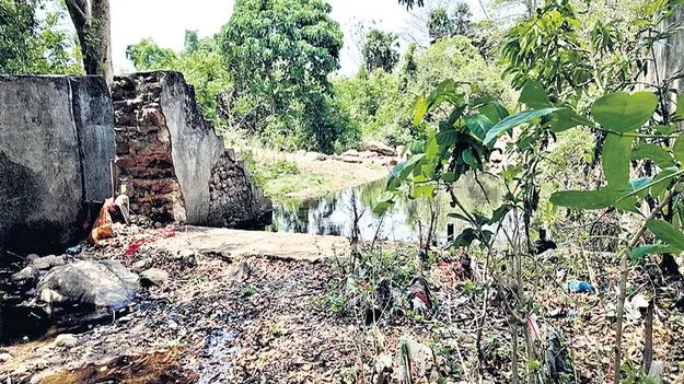 నిధులకు నిరీక్షణ