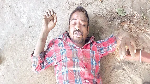 గుర్తు తెలియని యువకుడి మృతి