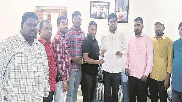 kumaram bheem asifabad- రోడ్డున పడనున్న టీసీవోలు