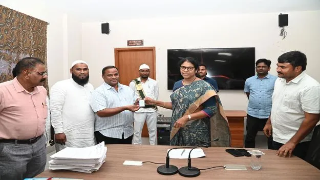 kumaram bheem asifabad- ప్రజలకు అవగాహన కల్పించాలి