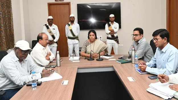 kumaram bheem asifabad- అధికారులు అప్రమత్తంగా ఉండాలి