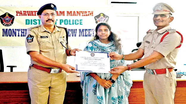 డ్రోన్‌ పోలీసింగ్‌తో అసాంఘిక కార్యకలాపాలకు అడ్డుకట్ట  