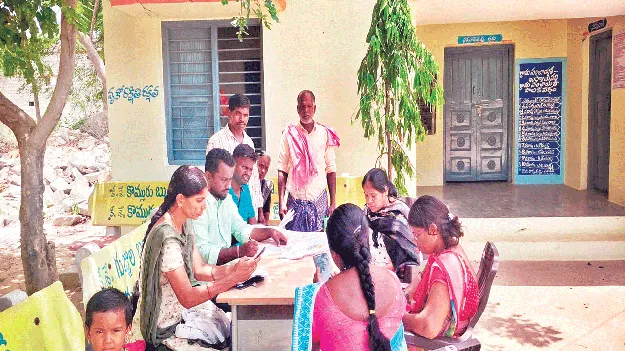  సకాలంలో ఫారాలు అందజేయాలి