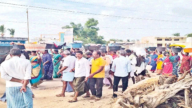 ఊరి క్షేమం కోసం.. వనవాసం