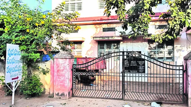 TAX: పన్ను తగ్గిస్తే మాకేమిస్తారు ?