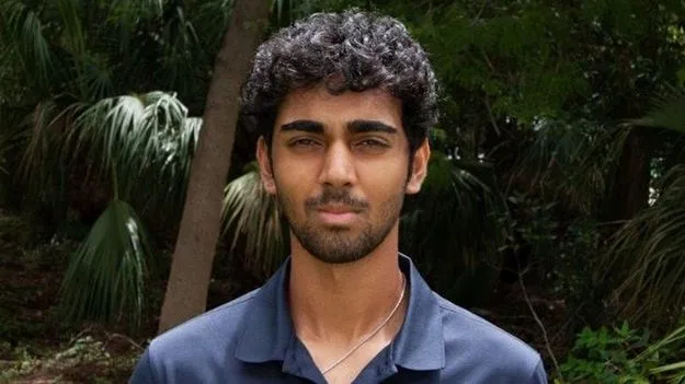 18 ఏళ్లకే ప్రొఫెసర్‌