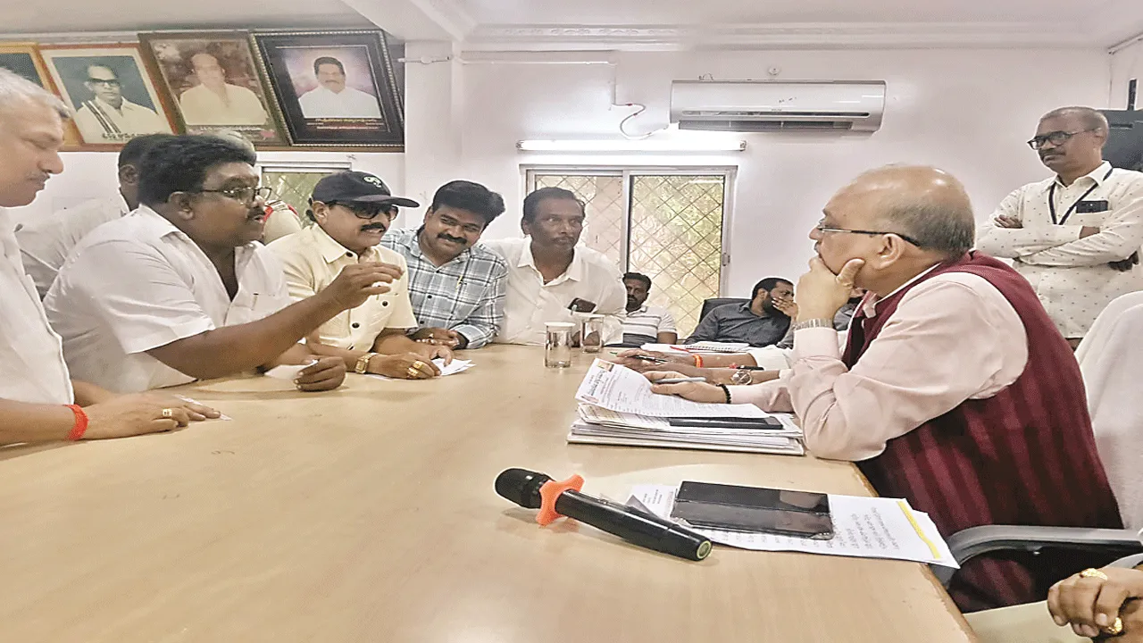స్థానిక బీసీ రిజర్వేషన్లపై అధ్యయం