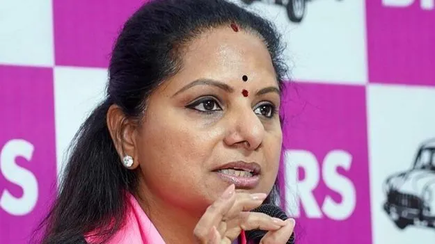 పదేళ్లూ ప్రజల్లోకి పోలేదు... అందుకే ఇప్పుడు కేటీఆర్‌ పాదయాత్ర: కవిత