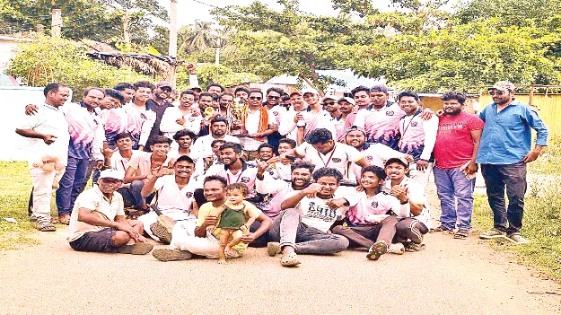క్రికెట్‌ విజేత ‘కొండవీధి గుమ్మలక్ష్మీపురం’
