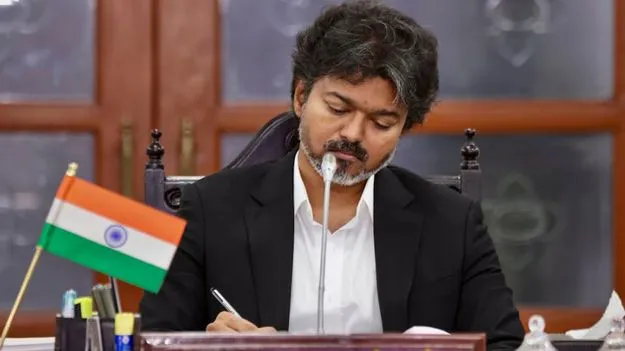 డీఎంకేలో చేరితే రూ.50 కోట్లు ఇస్తామన్నారు