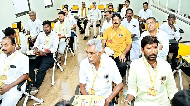 పసుపు దళంలో ఒక్కడిగా..