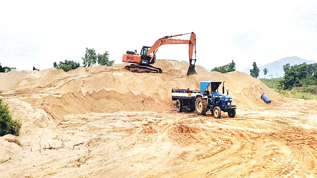 Sand Mafia శాండ్‌ దండు