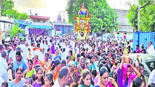 GOD: వైభవంగా పాండురంగ రథోత్సవం