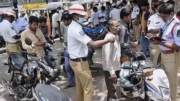 ‘ఈ-చలాన్‌’ మధ్యవర్తిత్వంపై సుప్రీం స్టే