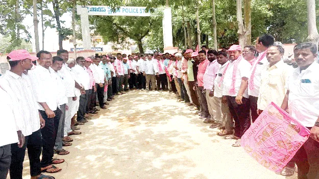 రైతులకు సాగునీరందించాలి