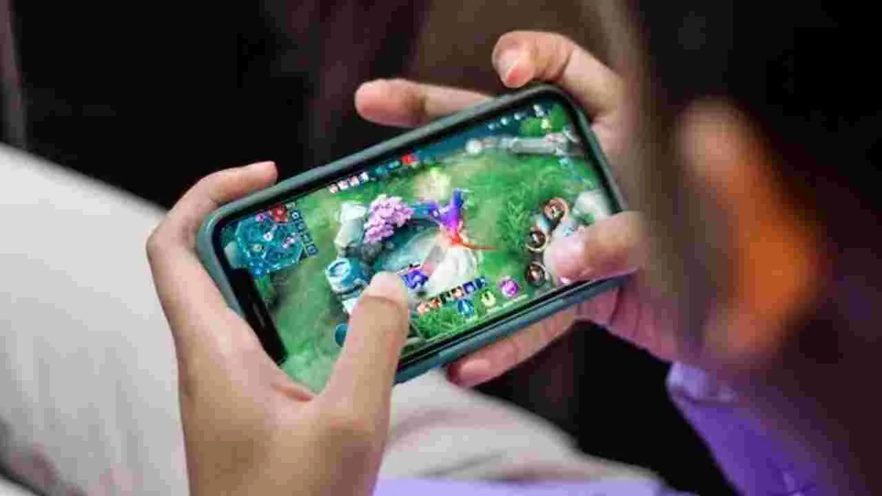 మే 1 నుంచి ఆన్‌లైన్‌ గేమింగ్‌ కొత్త నిబంధనలు