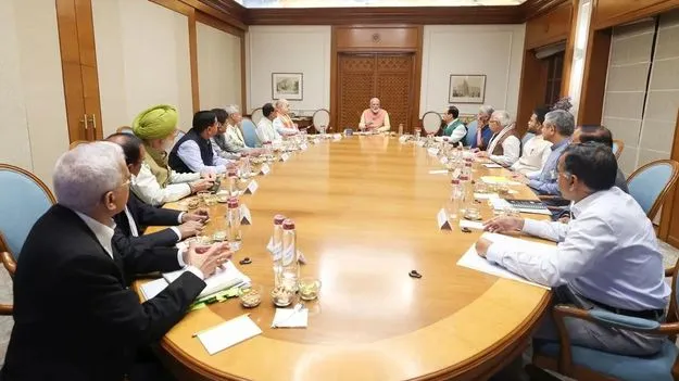 యుద్ధం ప్రభావం ప్రజల మీద పడొద్దు!